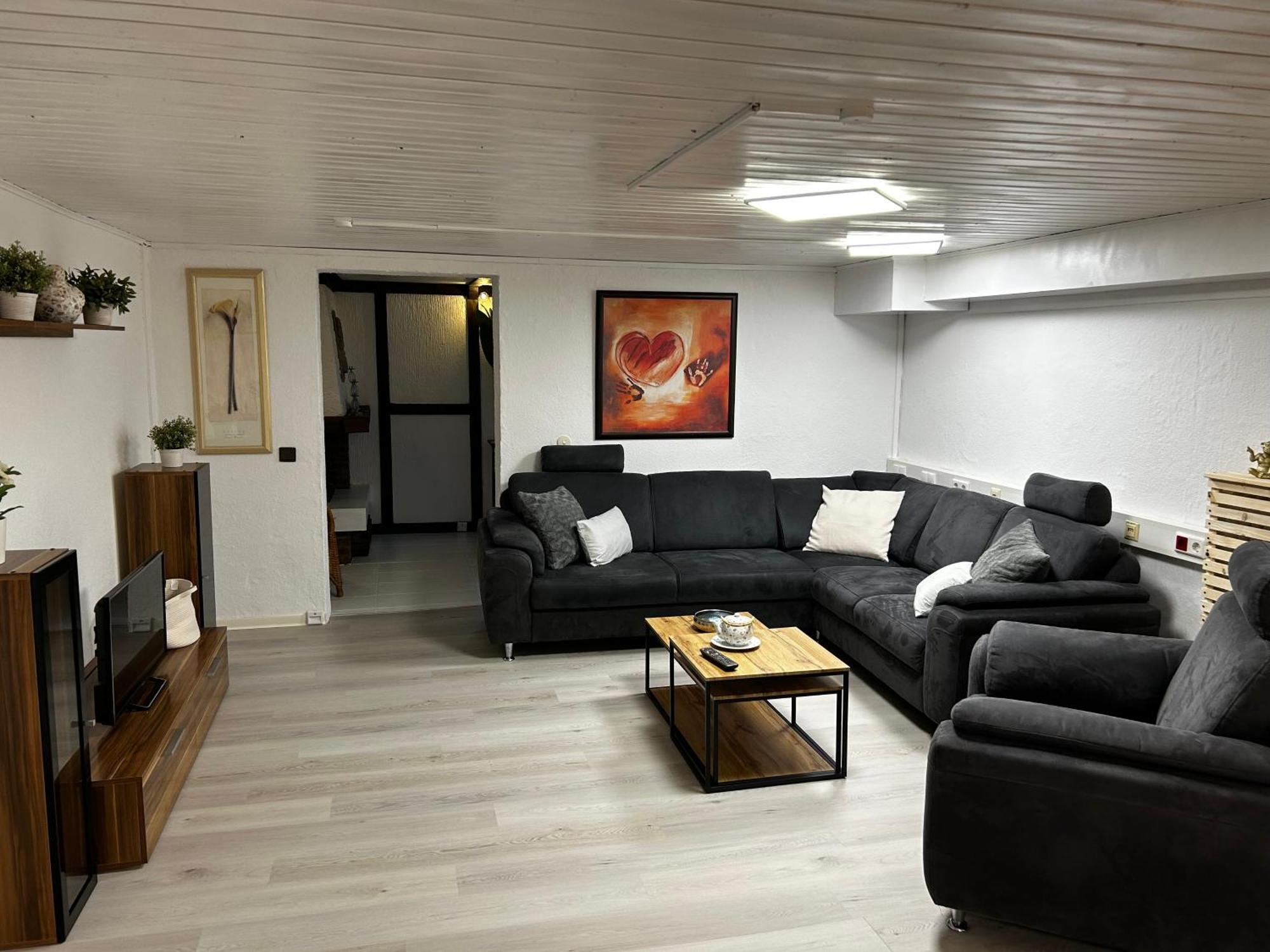 Guidos Place Souterrain Apartment Weissenthurm 外观 照片