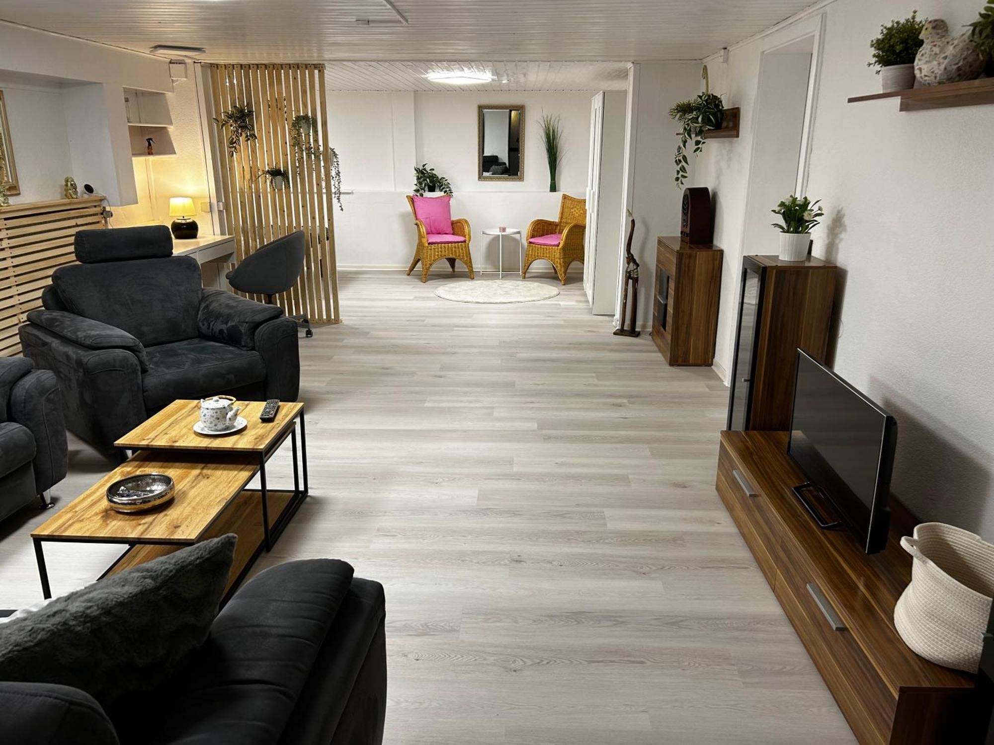 Guidos Place Souterrain Apartment Weissenthurm 外观 照片