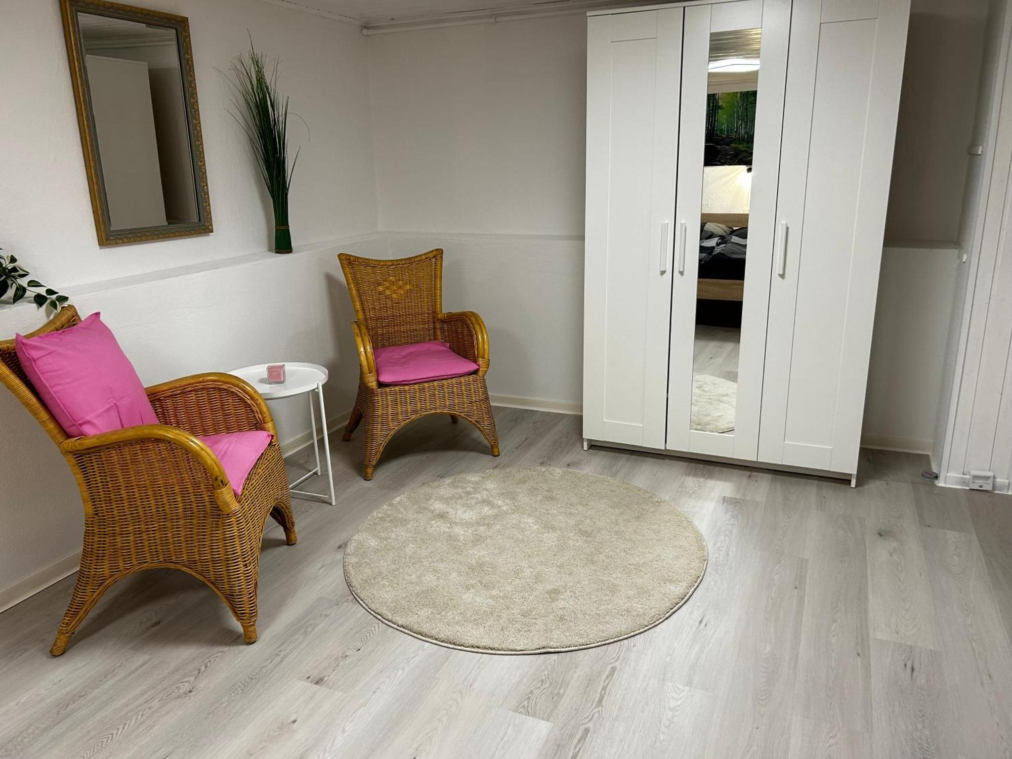 Guidos Place Souterrain Apartment Weissenthurm 外观 照片